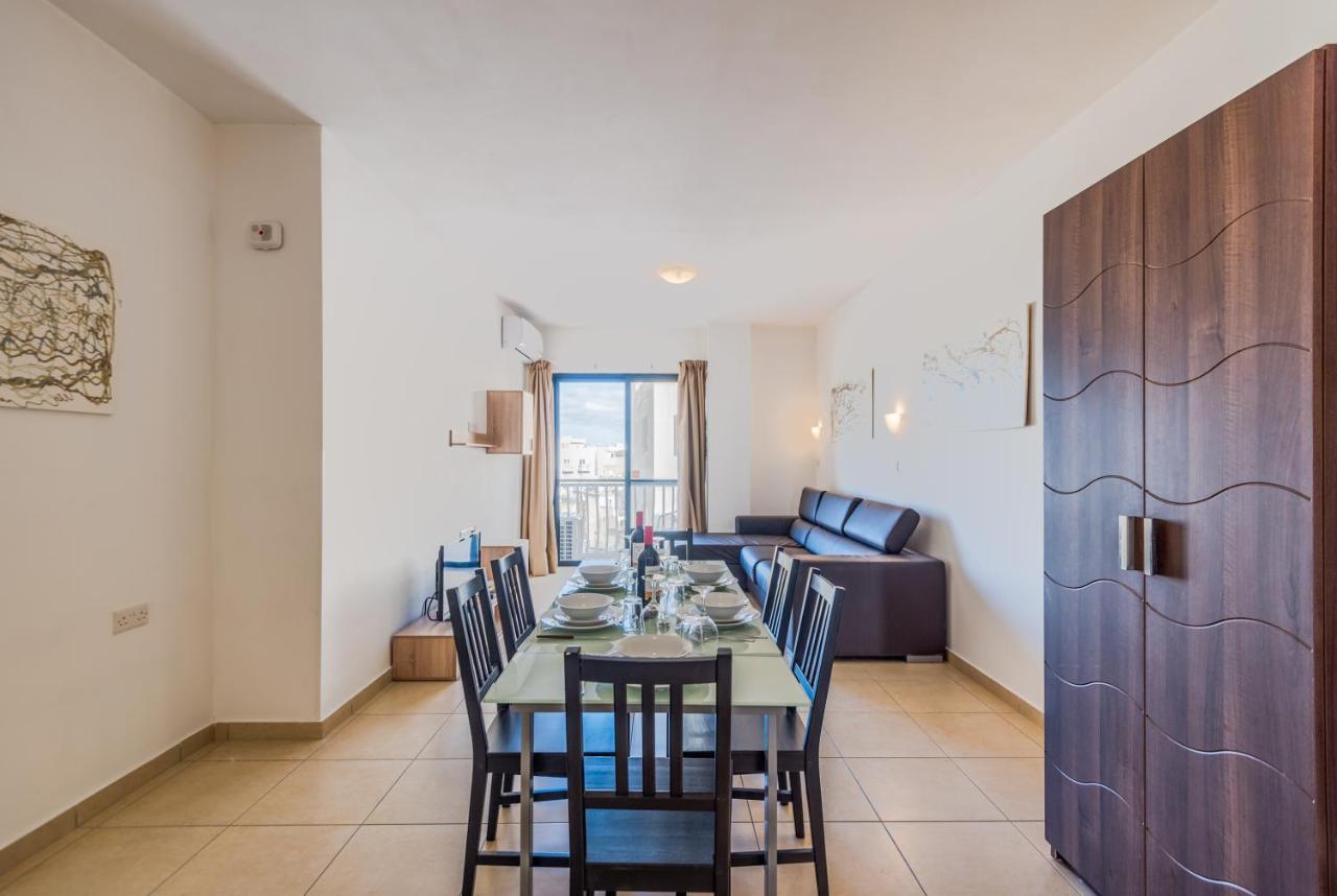 Seashells Apartments With Terrace, Just Off The Seafront In Bugibba - By Getawaysmalta St. Paul's Bay Ngoại thất bức ảnh