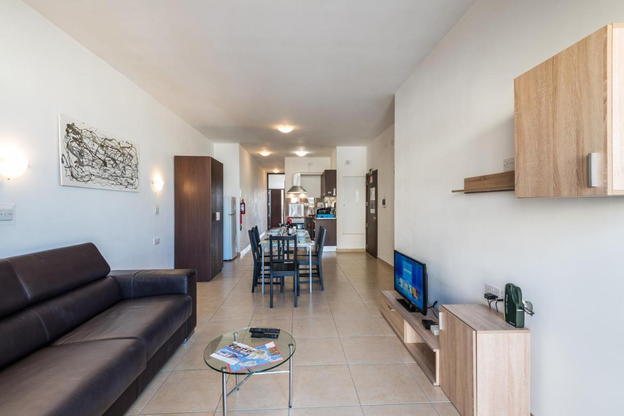 Seashells Apartments With Terrace, Just Off The Seafront In Bugibba - By Getawaysmalta St. Paul's Bay Ngoại thất bức ảnh